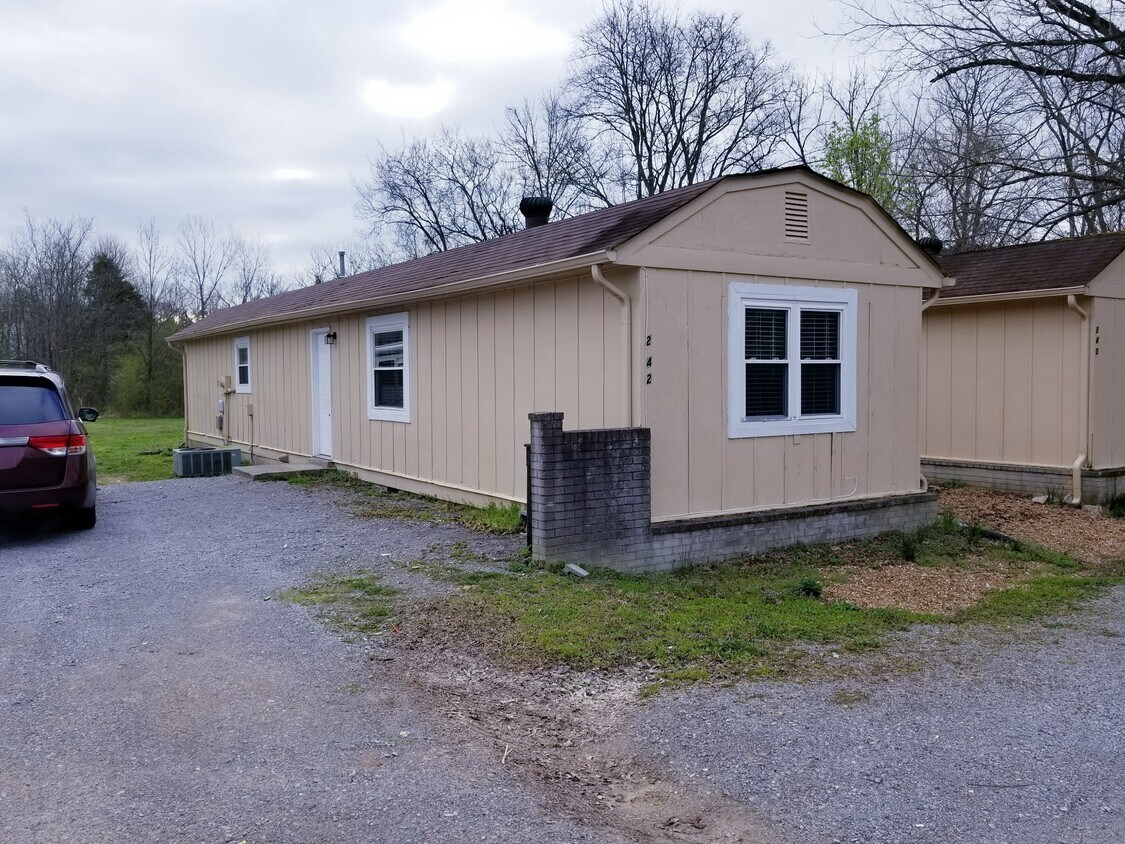 Primary Photo - 242 Nonaville Rd