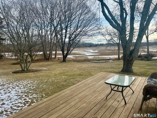 Building Photo - 45 Farview Ave