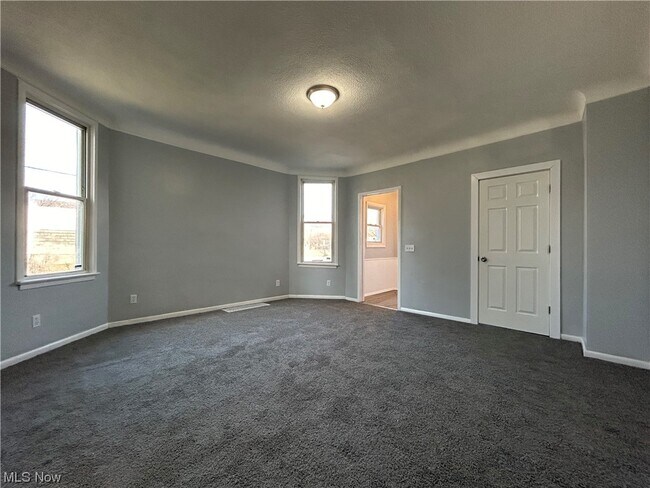 Building Photo - 3333 Denison Ave