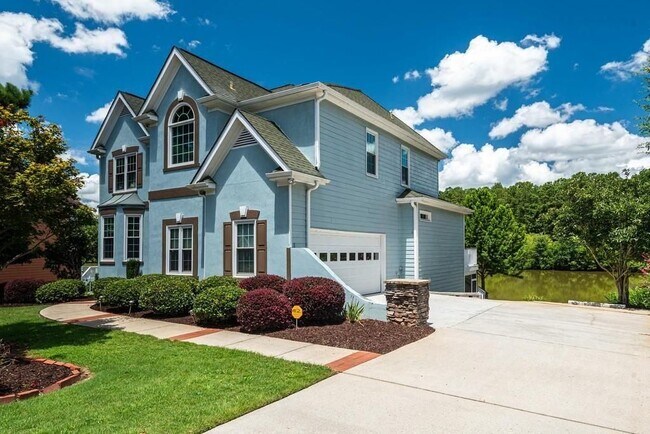 Foto del edificio - 225 Heritage Lake Dr