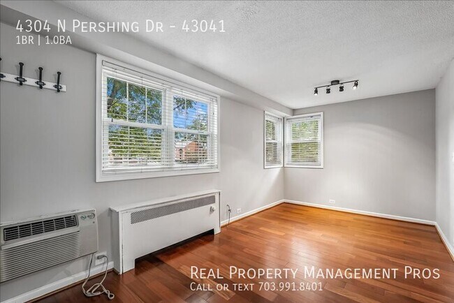 Foto del edificio - 4304 N Pershing Dr
