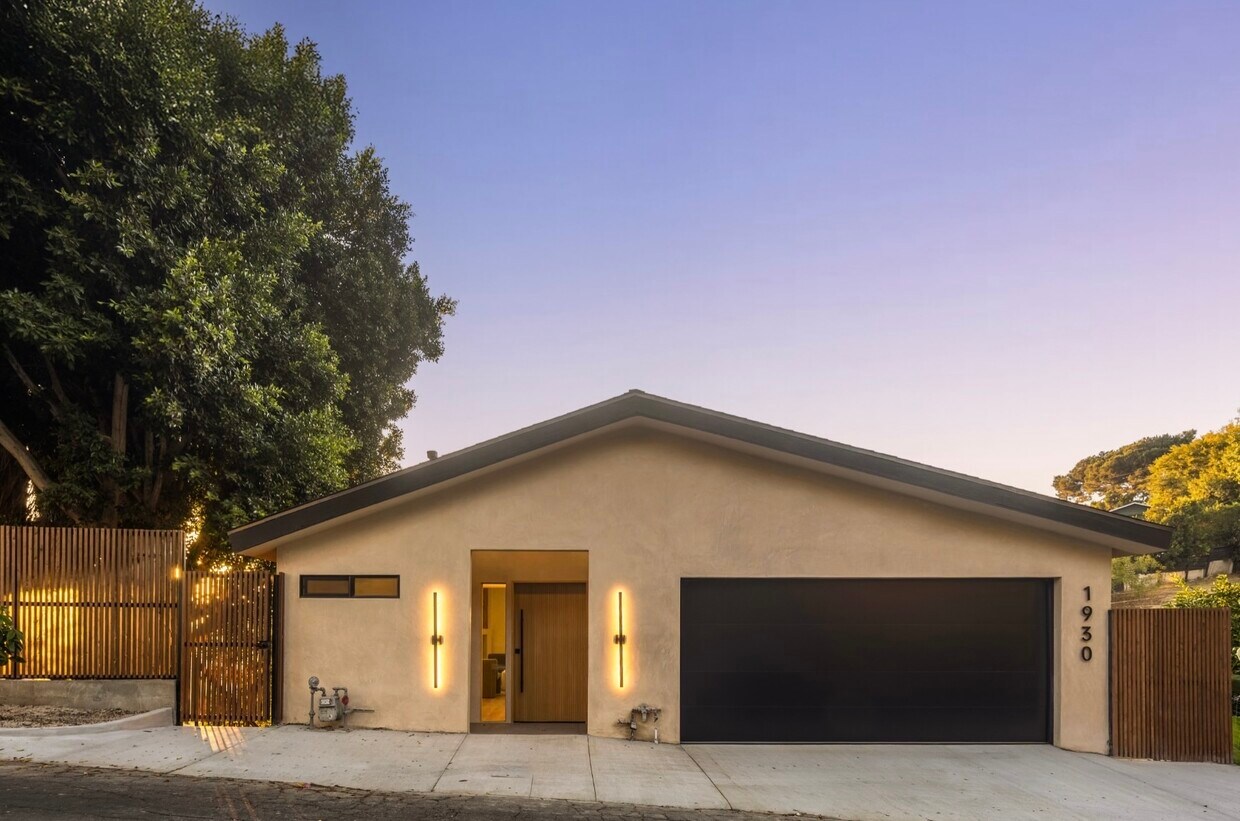 Foto principal - 1930 Kemper St