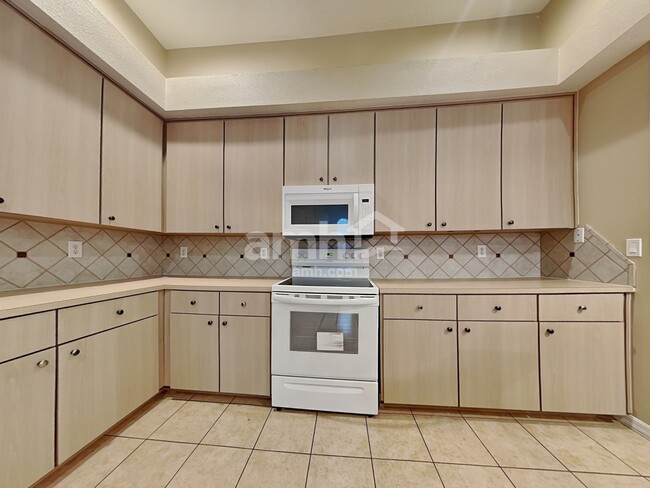 Foto del edificio - 5231 Camberlea Ave