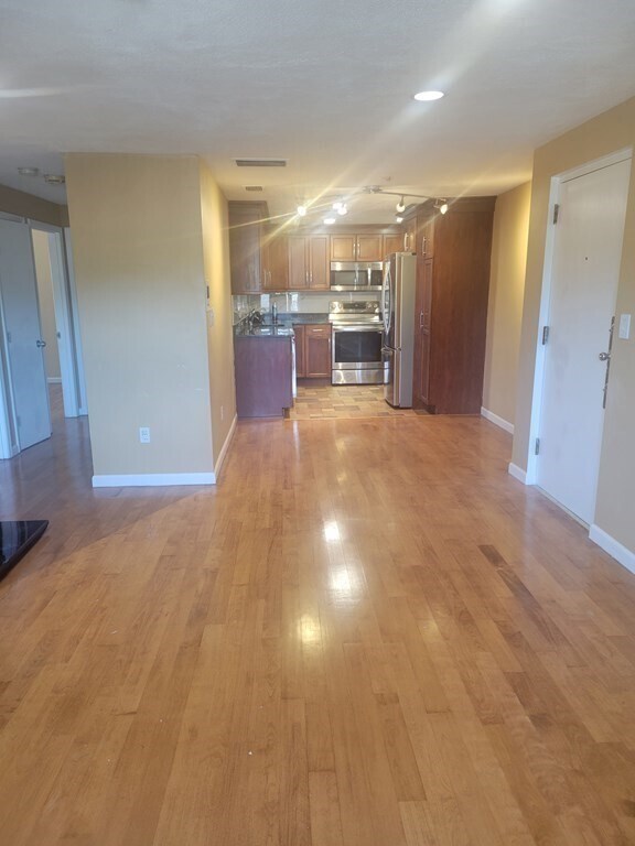 Building Photo - 360 Neponset St