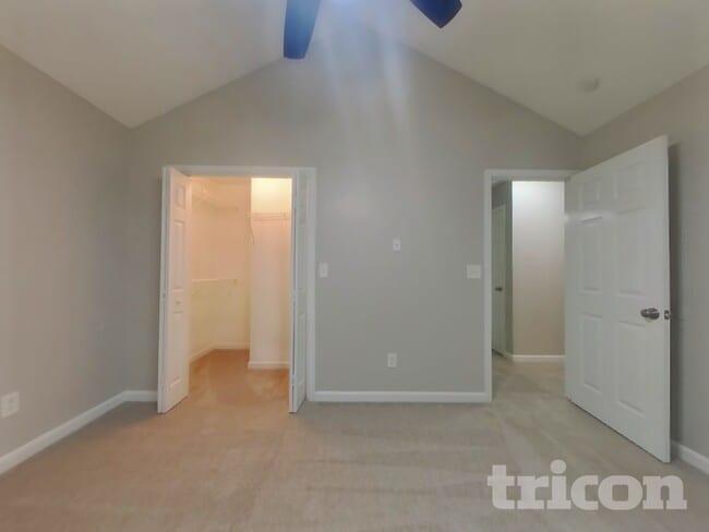 Building Photo - 230 Ashbury Ct