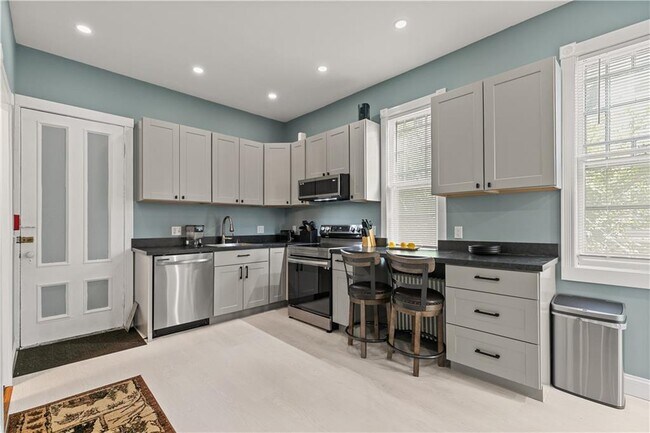 Foto del edificio - 18 Everett St