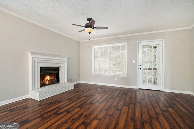 Foto del edificio - 5045 Laurel Springs Way SE