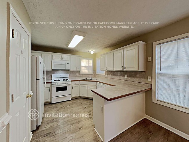 Foto del edificio - 301 Black Willow Ct