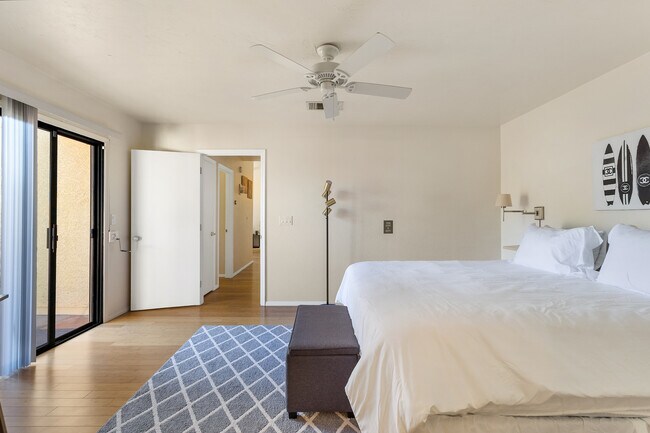 Building Photo - 2447 N Palo Dulce Dr
