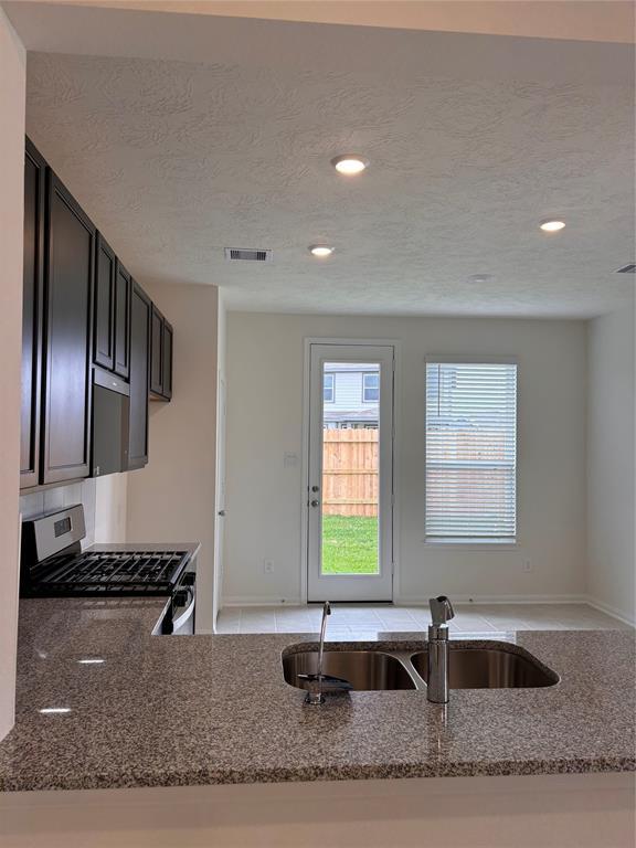 Foto del edificio - 15703 Lemmonwood Hls Ln