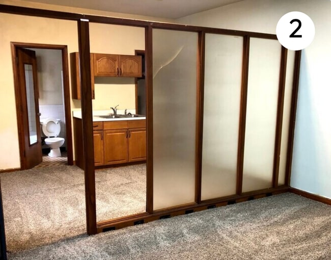 Building Photo - 636 State St