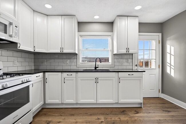 Foto del edificio - 4520 Apple Orchard Ln