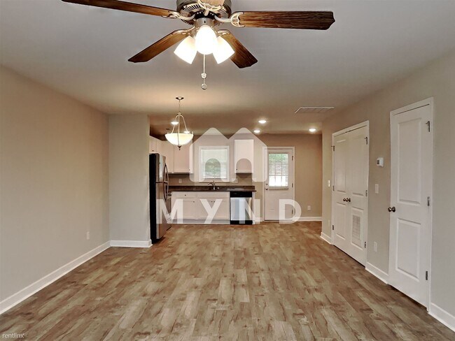 Foto del edificio - 3 br, 2.5 bath House - 155 McKinnon Ave NE