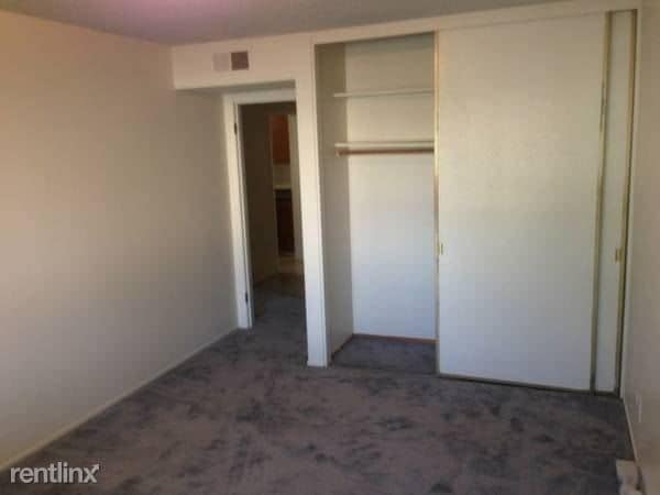 Building Photo - 1500 Newlands Ave