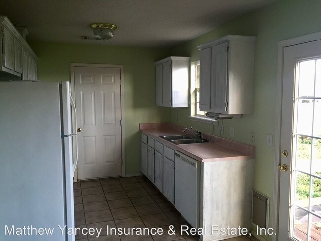Building Photo - 3 br, 2 bath House - 405 Sandstone
