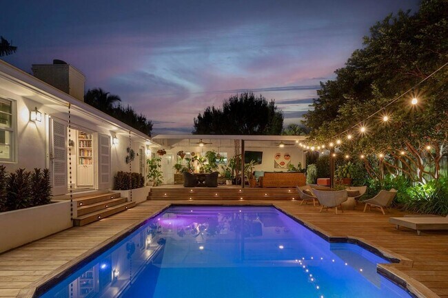 Foto del edificio - 302 NW 16th St