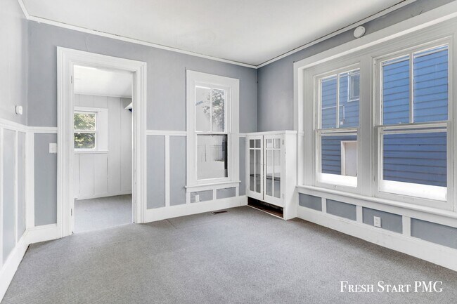Foto del edificio - Charming 3-Bedroom Home in the Heart of Ka...
