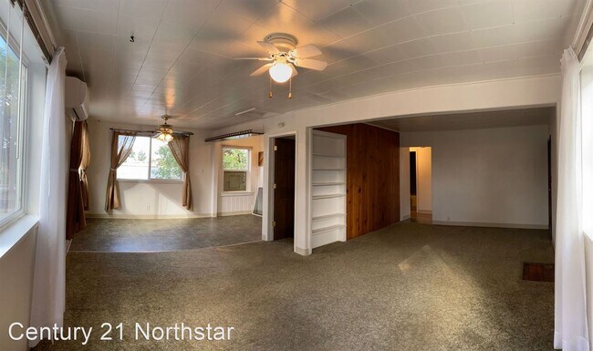 Building Photo - 4 br, 1 bath House - 1106 N 6th St