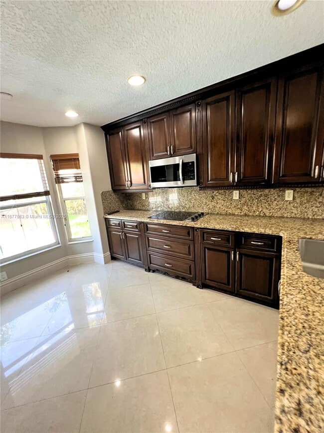 Foto del edificio - 3381 SW 51st St