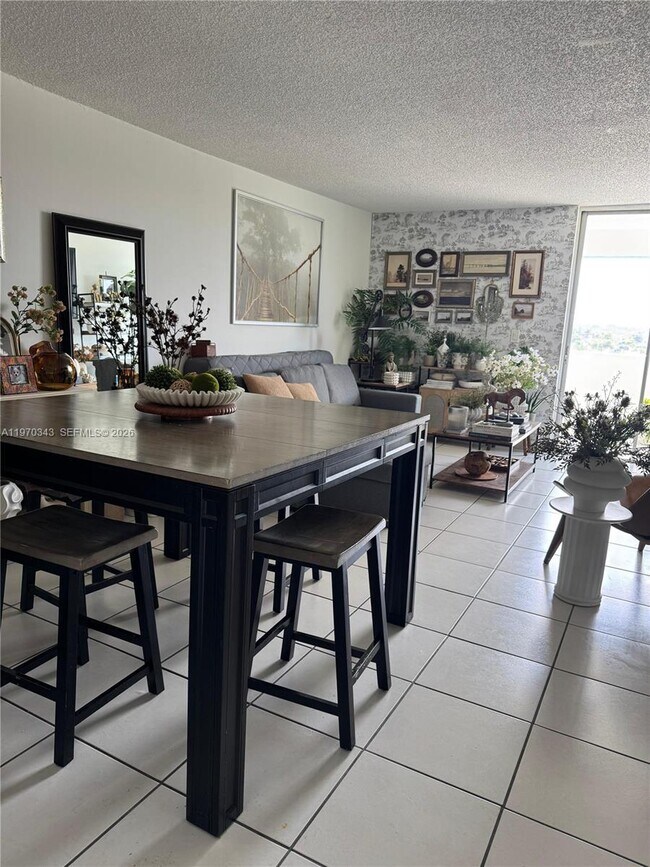 Foto del edificio - 5050 NW 7th St