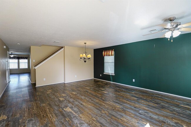 Building Photo - 19006 Prairie Bluff Dr