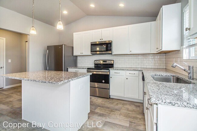 Building Photo - 3 br, 2 bath House - 3563 E Daryls Way