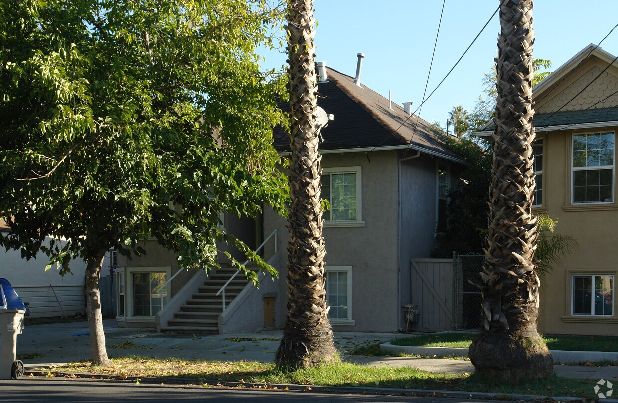 Primary Photo - 188-190 N 13th St
