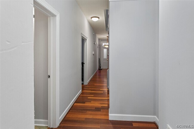 Building Photo - 1508 W Leigh St