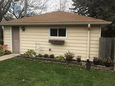 Foto principal - 4033 S Kansas Ave, a
