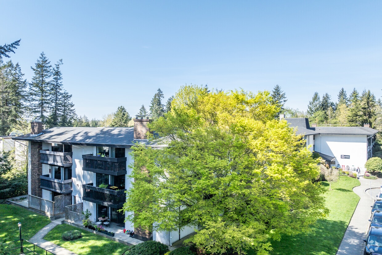 Building Photo - Ridgecrest