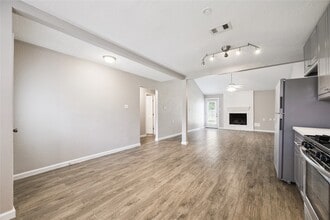 Building Photo - 612 Wisconsin St