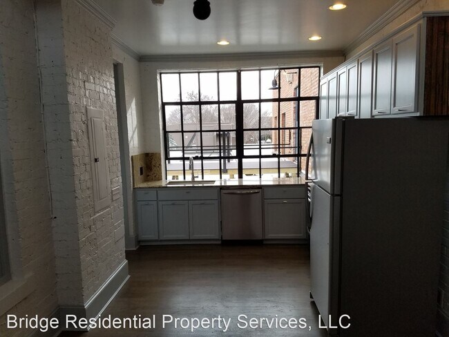 Foto del edificio - 703 W Magnolia Ave