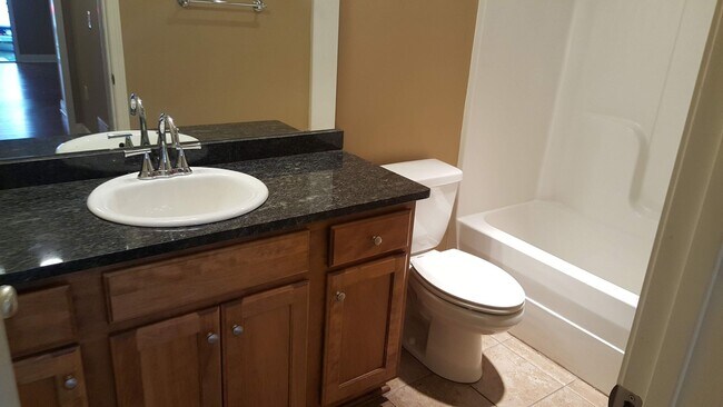 Foto del edificio - 2 Bedroom, 1 1/2 Bath House