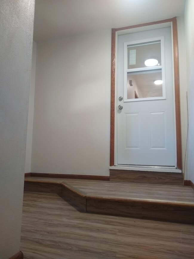 Inside entrance - 1050 Cedar St