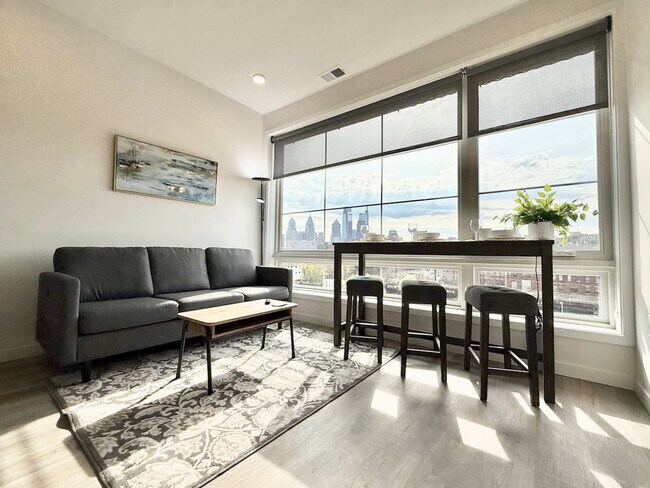 Building Photo - 501 N Perth St