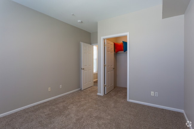 1BR, 1BA - 769 SF - Links at Legacy Ridge