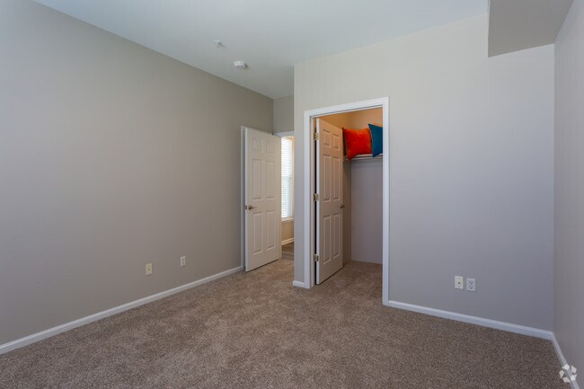 1HAB, 1BA -769 ft² - Links at Legacy Ridge