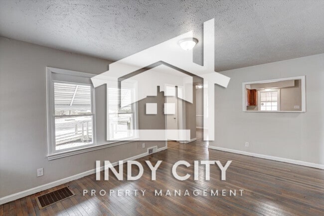 Building Photo - 3714 N Lesley Ave