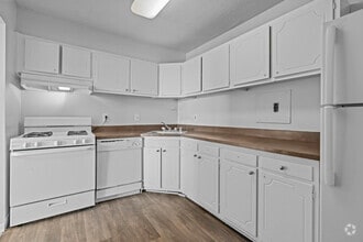Interior Photo - Waterford Tower