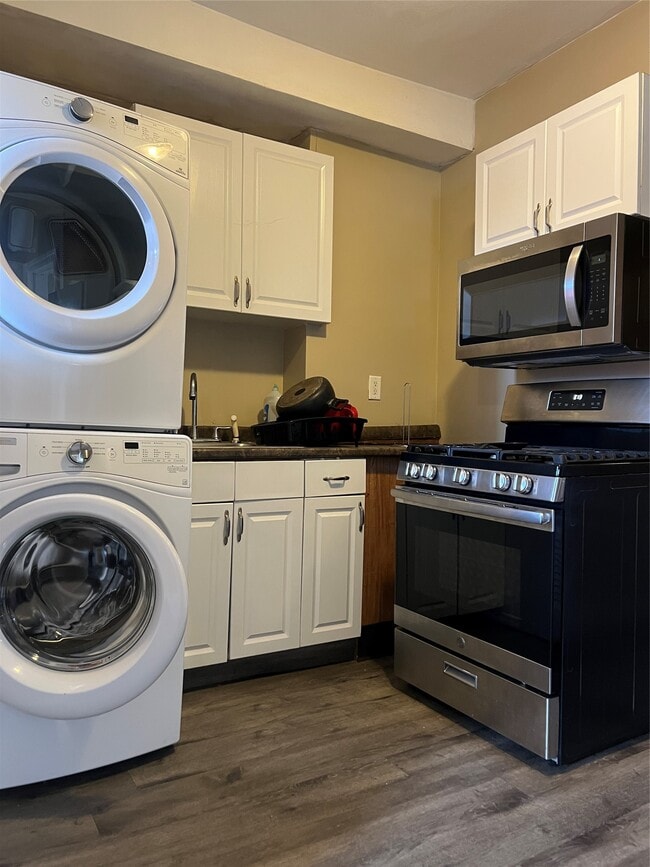 Building Photo - 47 Carroll St