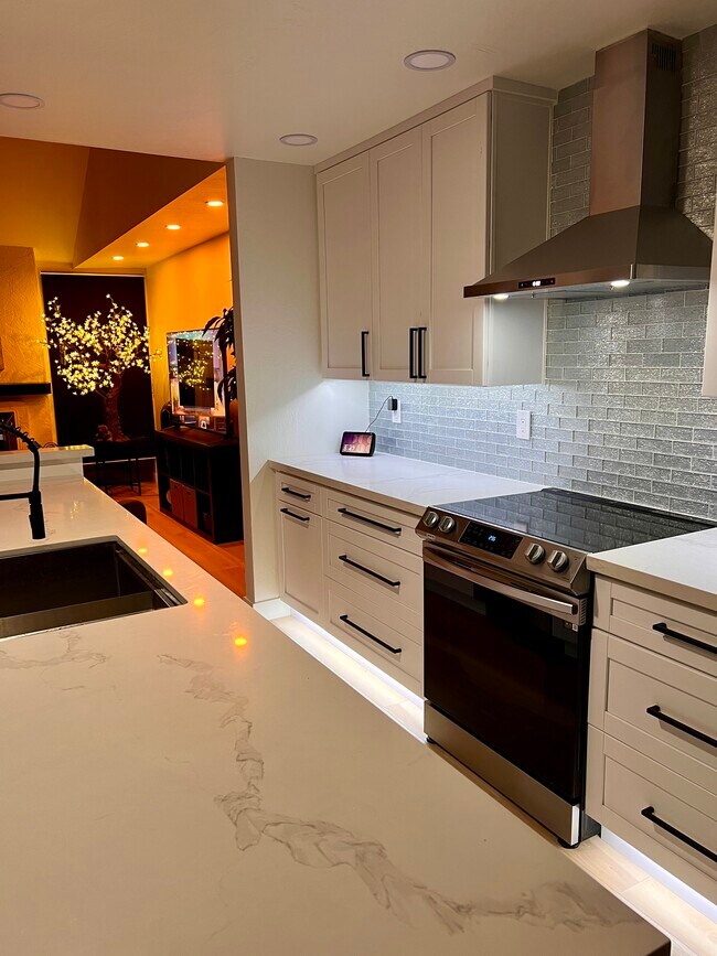Foto del edificio - 2529 N Miller Rd