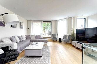 Building Photo - 1281 Rue Rachel E