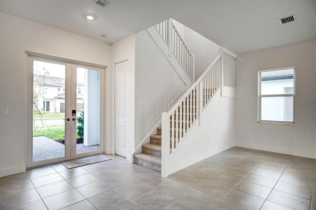 Building Photo - 12328 SW 43rd St