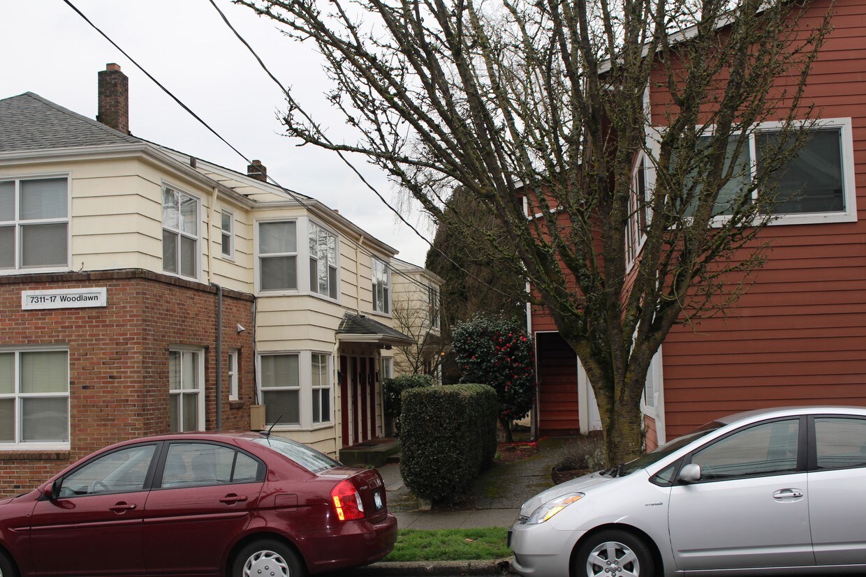 Building Photo - 7311-7319 Woodlawn Ave NE