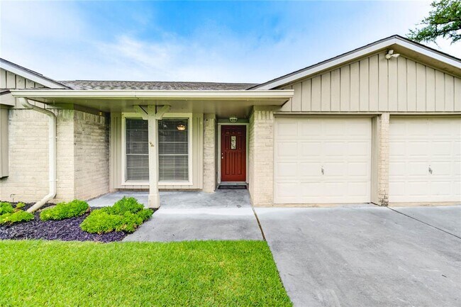 Foto del edificio - 12207 Meadowdale Dr