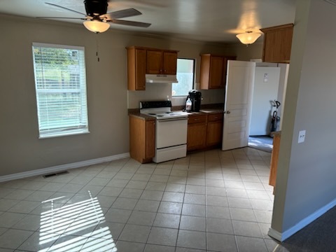 Kitchen facing south - 5948 NW 60th St