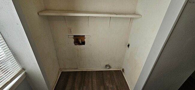 Building Photo - 1900 Huff St