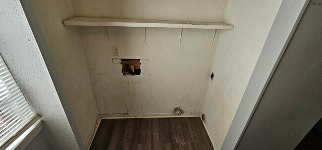 Foto del edificio - 1900 Huff St