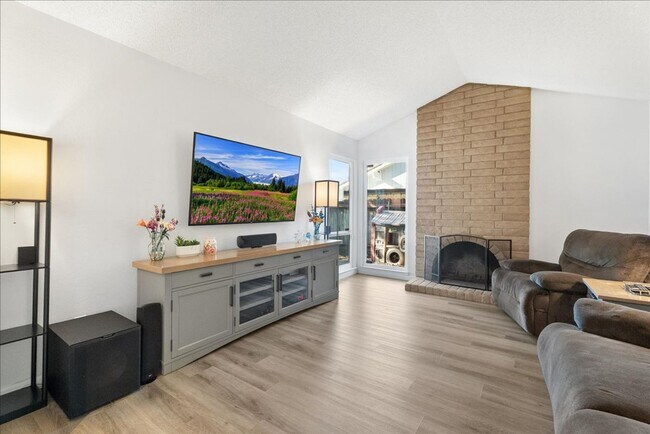 Foto del edificio - 8077 Cornerstone Way