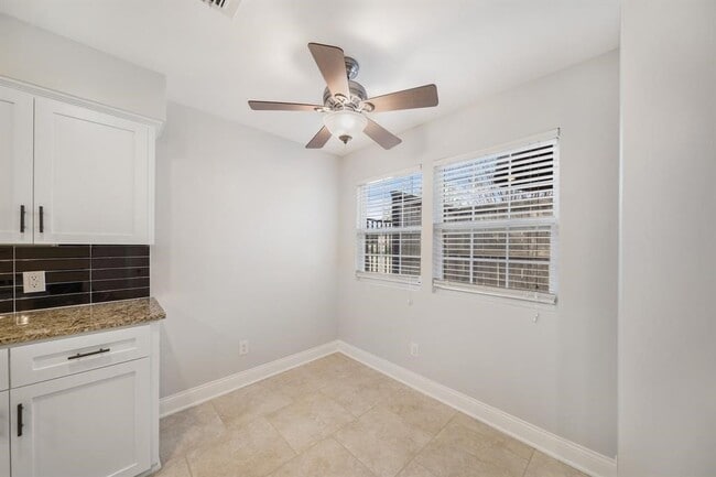 Building Photo - 11018 Francoise Blvd